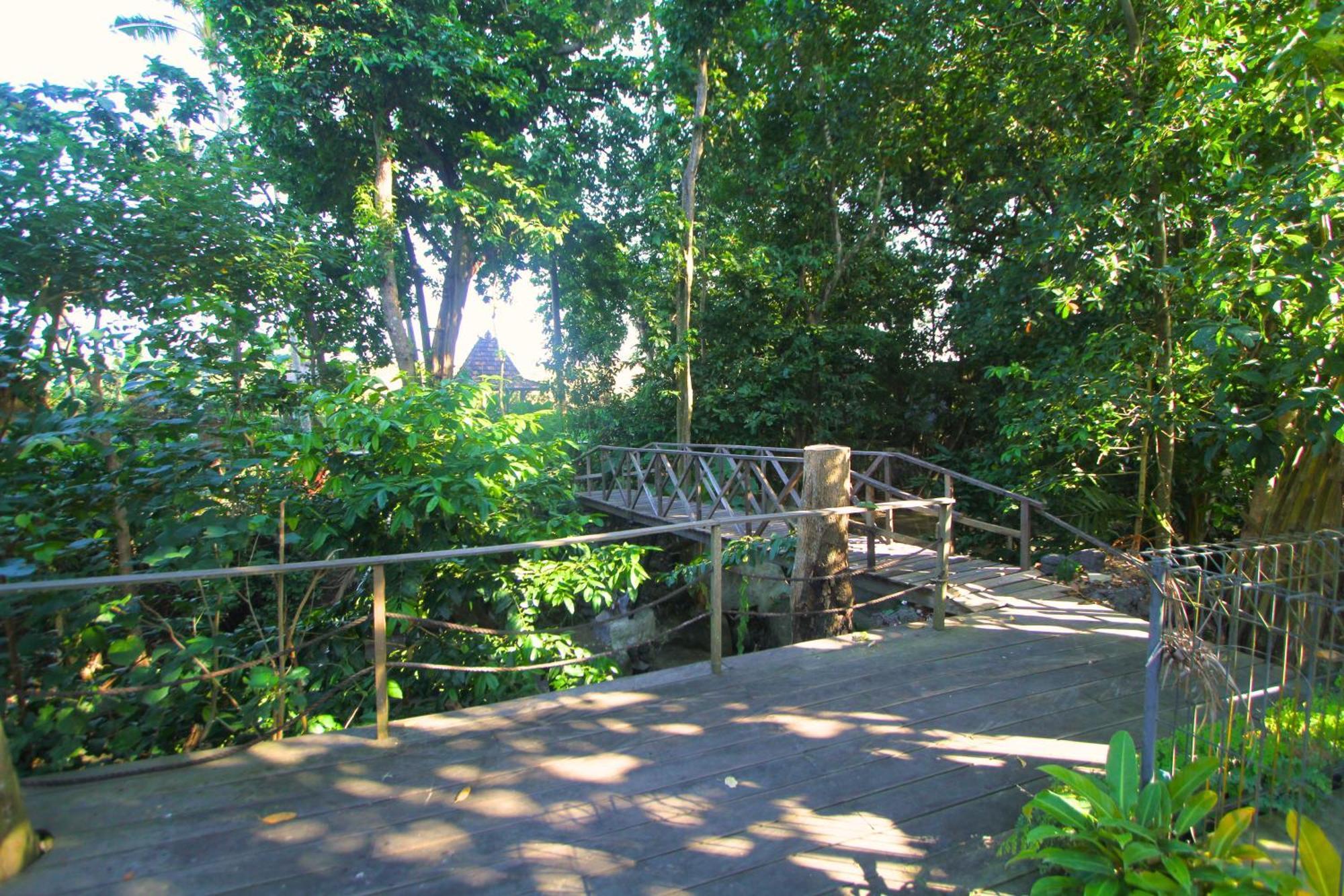 Mahamustika Riverside Canggu Exterior foto
