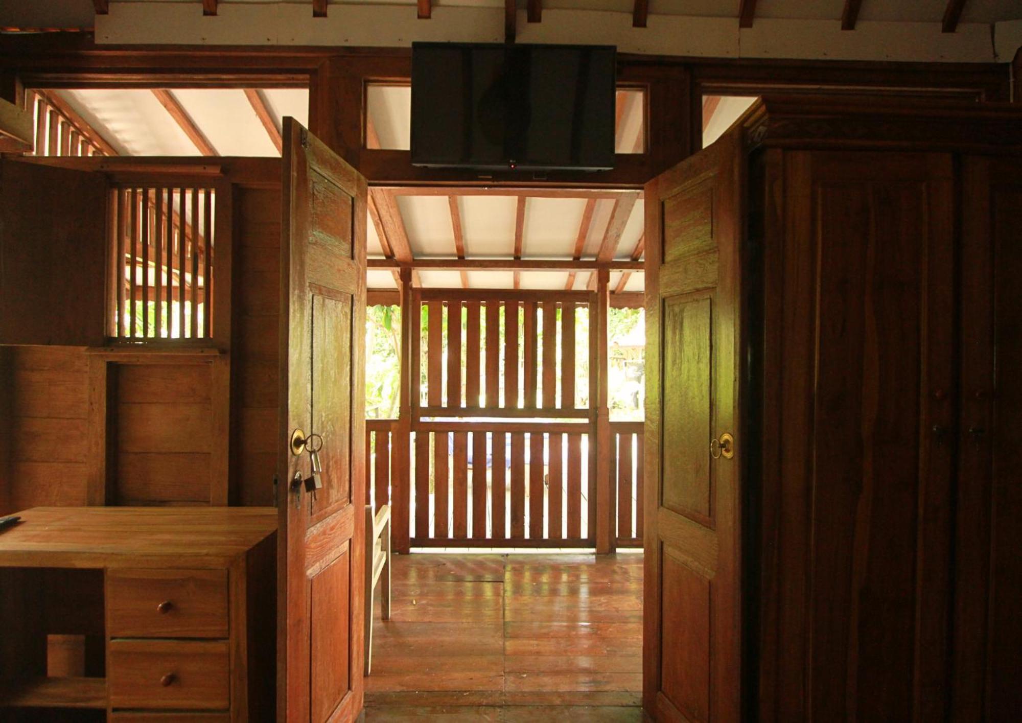 Mahamustika Riverside Canggu Exterior foto